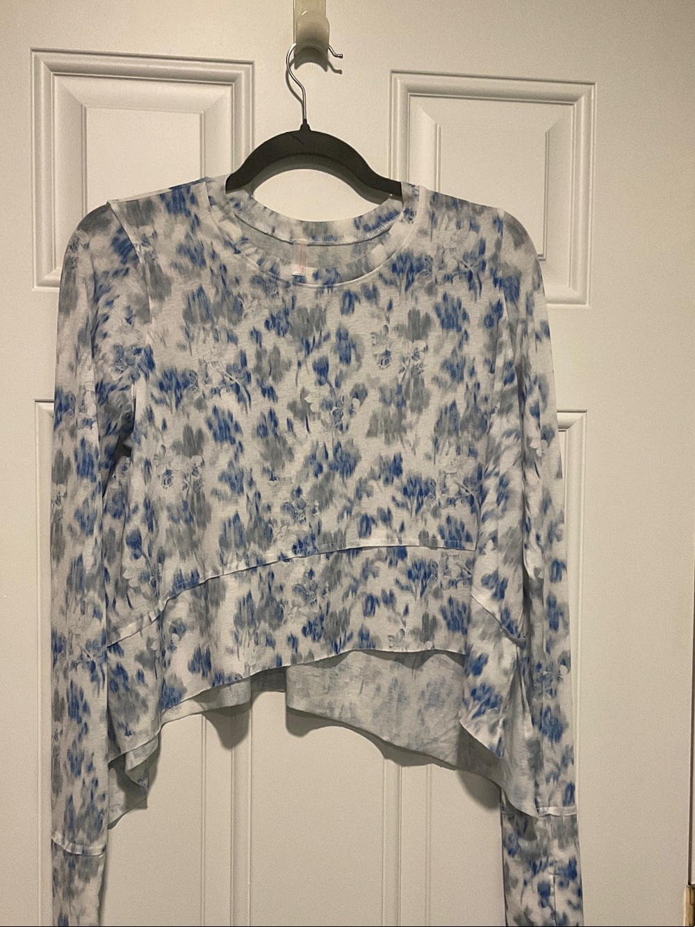 FP Movement by Free People Blue & Gray Tie-Dye Cropped Long Sleeve Top